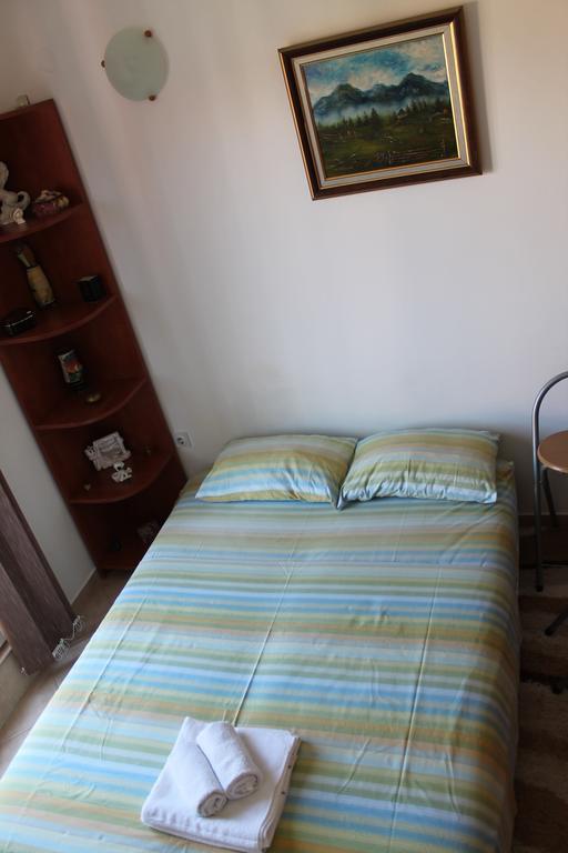 Apartments Djedovic Петровац Экстерьер фото